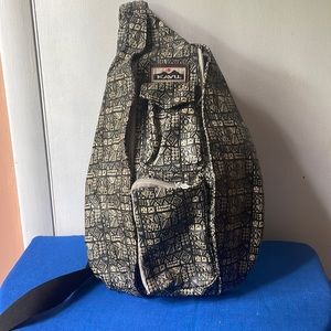Waxed canvas Kavu rope sling bag